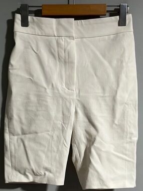 Aritzia Babaton Forte Slim Bermuda Shorts